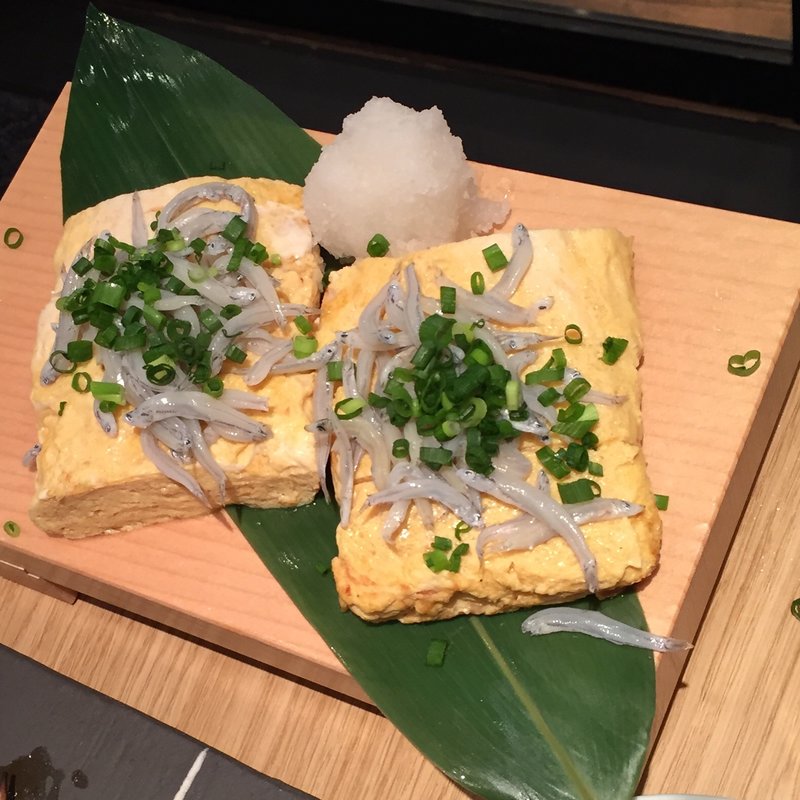 厚焼き玉子  しらすおろしのせ(串焼酒場　たま乃や )