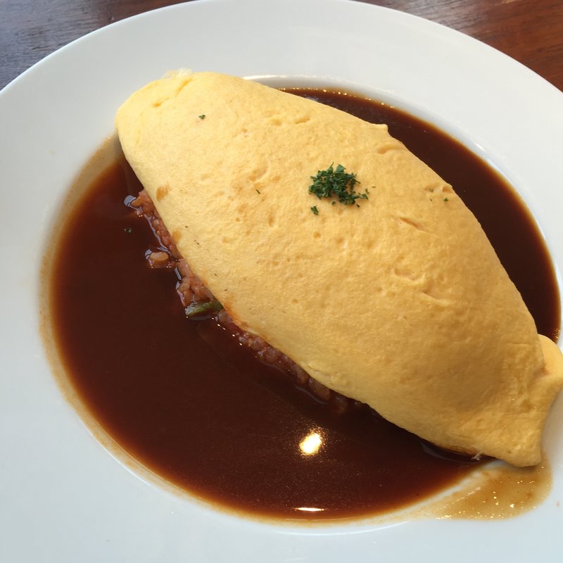 用賀倶楽部特製オムライス(GRILL&DINING用賀倶楽部)