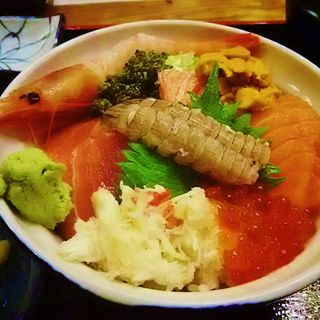おまかせ丼(男鹿半島 東陽町店)