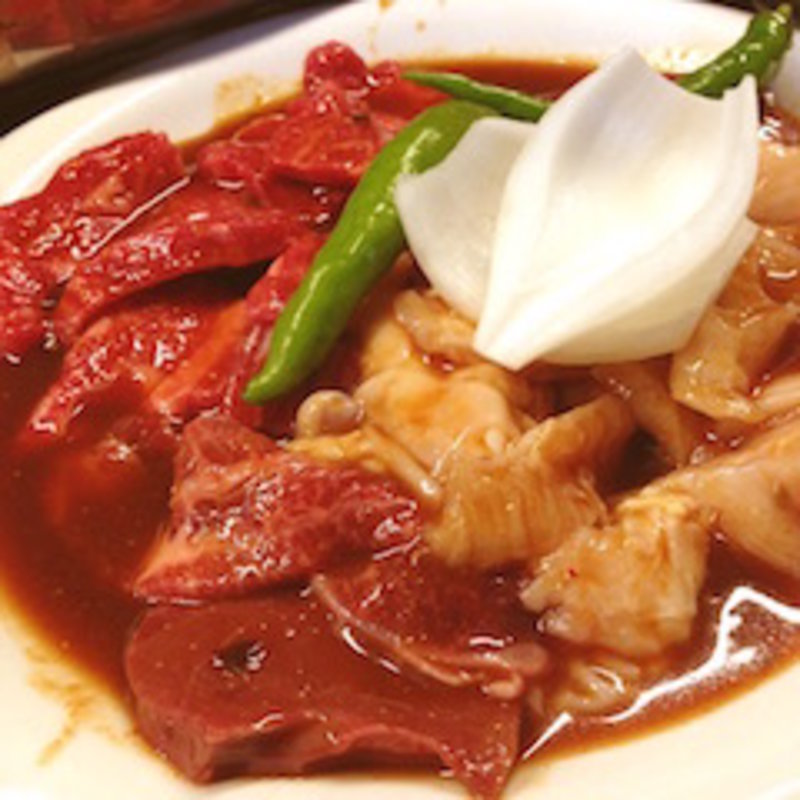 ホルモン盛合せ(三吉 （サンキチ）)