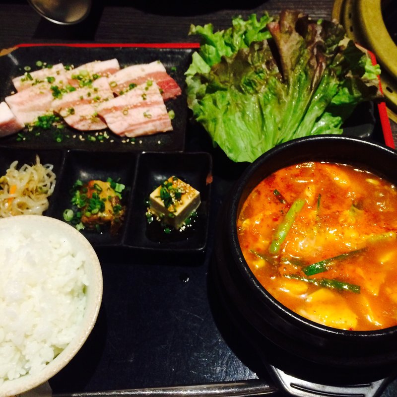 とら定食(うさぎととら)