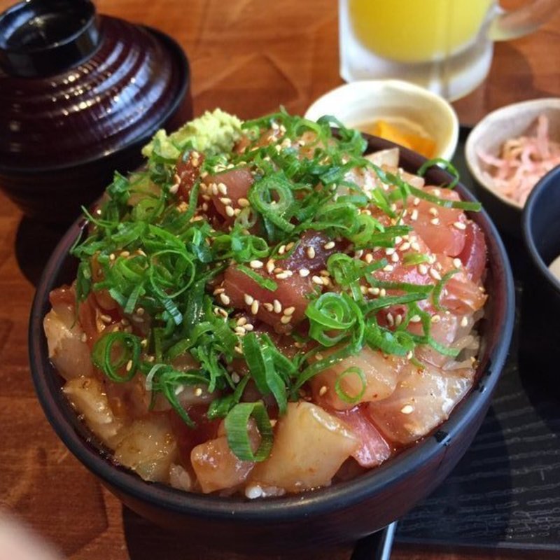 まぐろ　漬け丼(いこい )