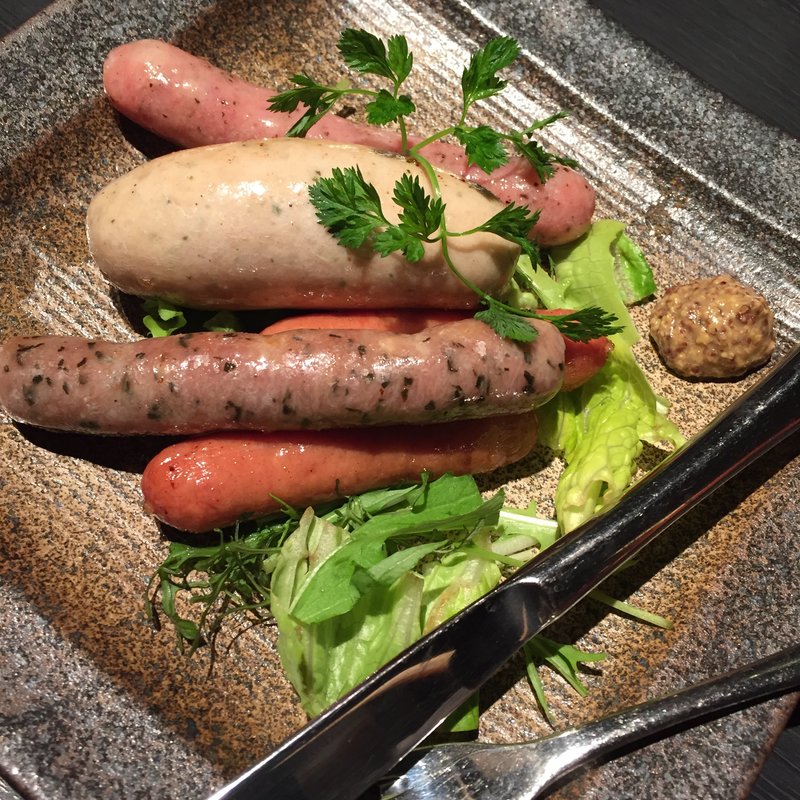 ソーセージ盛合せ(喰心-meat Dining- （クウシン）)