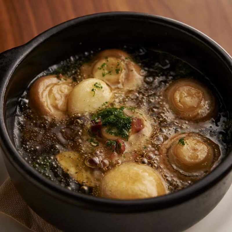 マッシュルームと生ハムのガーリックオイル煮(オレンジブランチ)