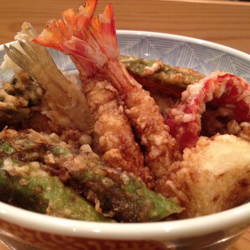 海鮮どんぶり(天ぷら 逢坂 （てんぷらおおさか）)