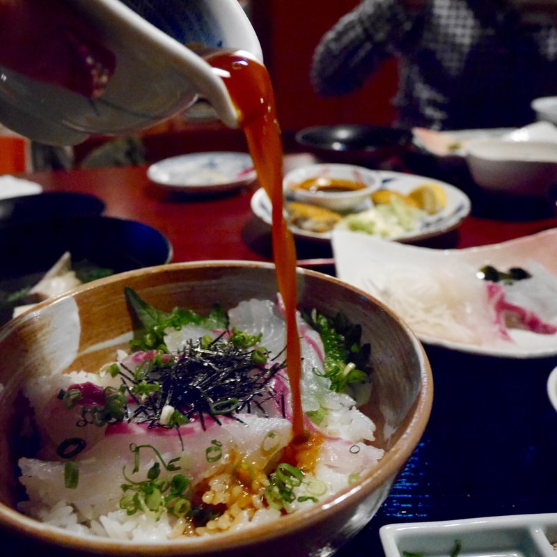 鯛めし（宇和島風）味噌汁付(おいでん家 （おいでんか）)