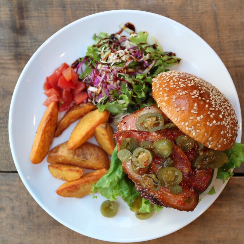 Seeet Chili Bacon Burger with Jalapenos(WAVES BURGER 名駅南店 （ウェーブスバーガー）)