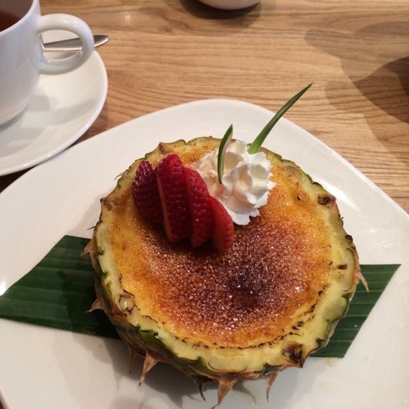 パイナップルのクリームブリュレ(トミーバハマ　銀座店)