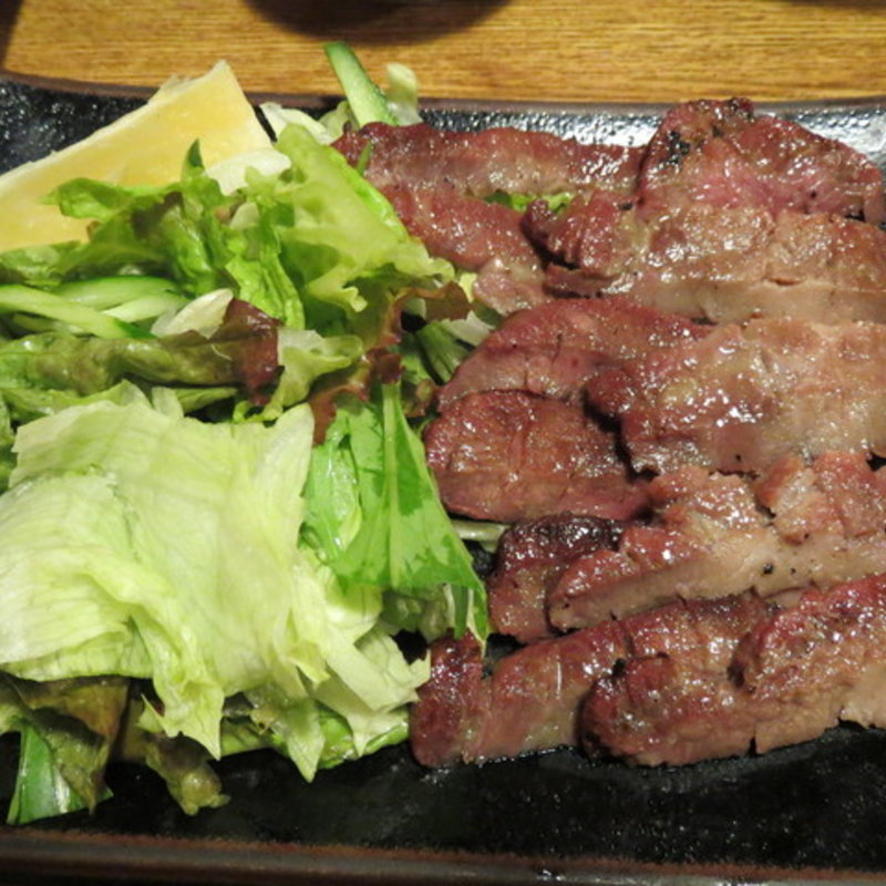 厚切り牛タン(居酒屋 八天将 西日暮里店 （はってんしょう）)