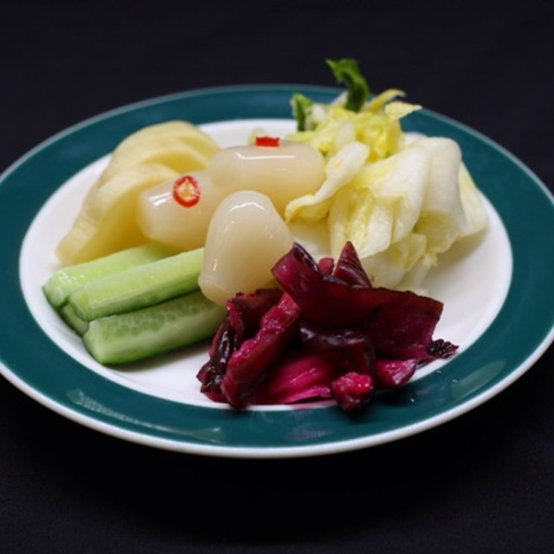 お新香枝豆（茶豆）冷奴冷やしトマトたこワサビ(居酒屋 八天将 西日暮里店 （はってんしょう）)