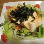 豆腐サラダ(居酒屋 八天将 西日暮里店 （はってんしょう）)
