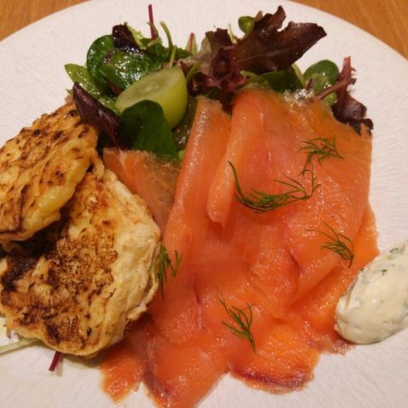 ポテトとスモークサーモンのサラダ(賚果 （ライカ）)