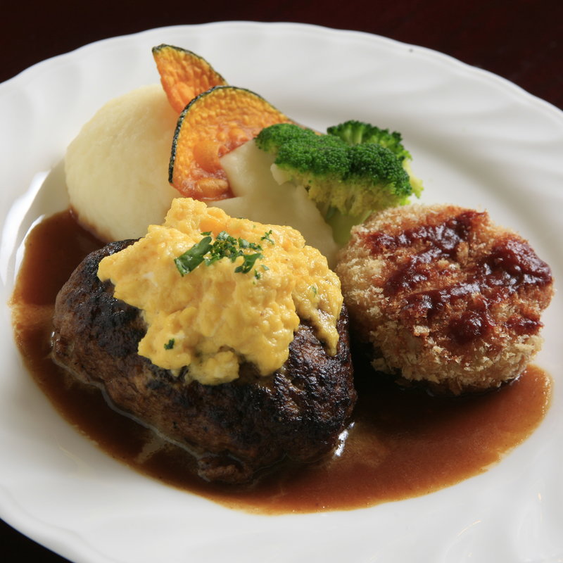 特製ハンバーグ(パブ カーディナル 銀座店)