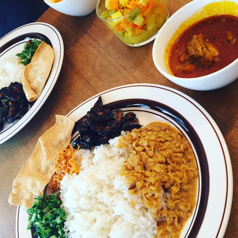 本日のカレープレート（チキン）(カラピンチャ （Karapincha）)