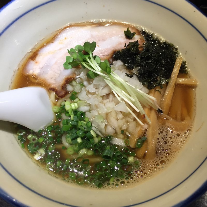 淡麗煮干中華そば(麺屋しとらす)