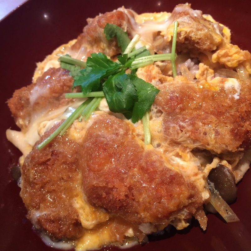 ヒレカツとじ丼(大戸屋ごはん処 目黒権之助坂店)