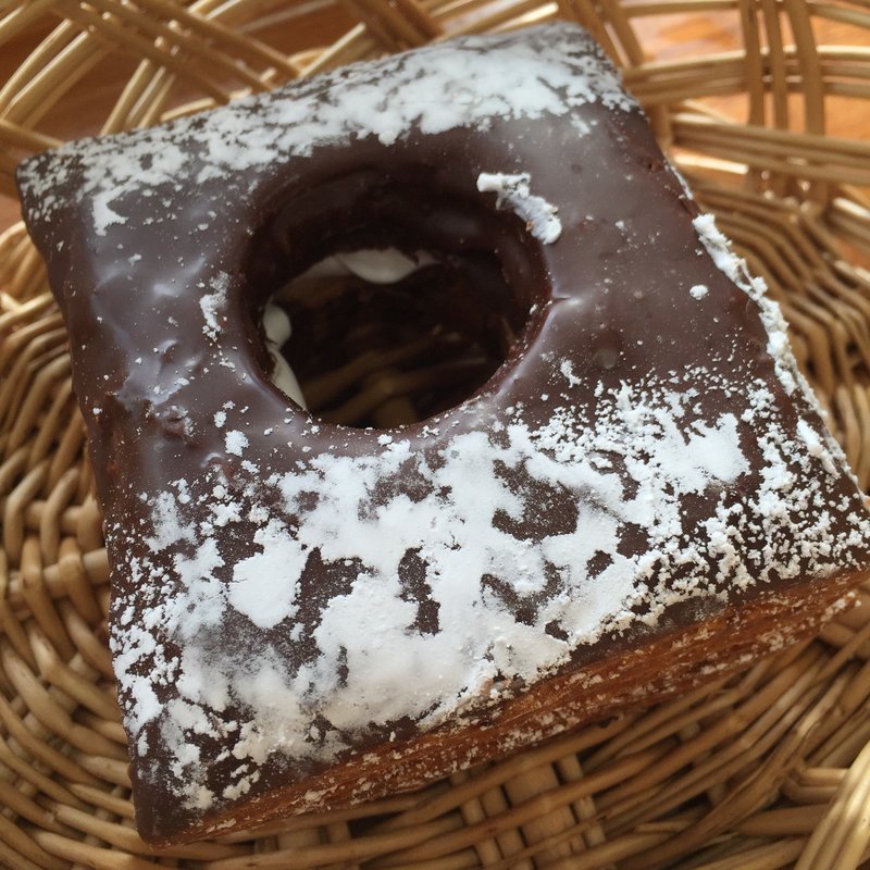 ディニッシュドーナツ(ホイップ)(万代 五条西小路店)