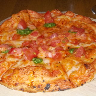 ベーコンとトマトのピザ(ピッツェリア マルゲリータ )