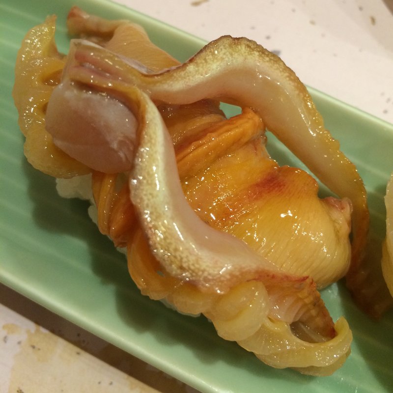 赤貝（二貫）(すし和食のお店田まい （たまい）)