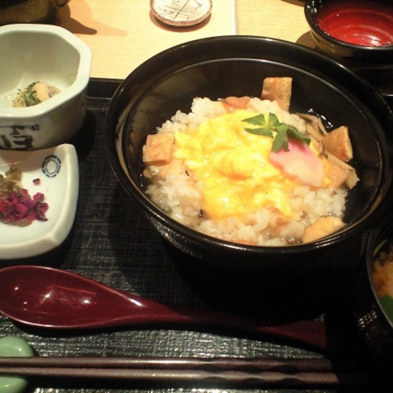 ふわふわたまご丼(八かく庵キュービックプラザ新横浜店)