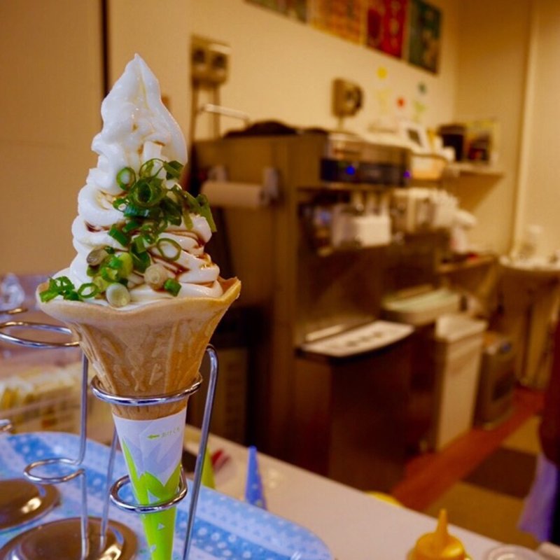 釜玉ソフトクリーム(しょうゆ豆本舗×浪花堂餅店 )