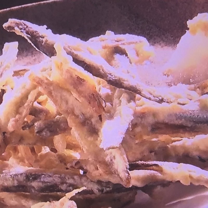 伊吹島いりこの天ぷら(骨付鳥・からあげ・焼鳥 またたび)