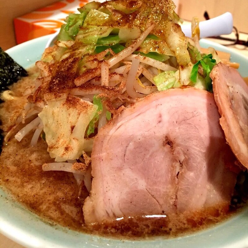 ラーメン＋野菜大盛り(麺通 若林店 （メンツウ）)