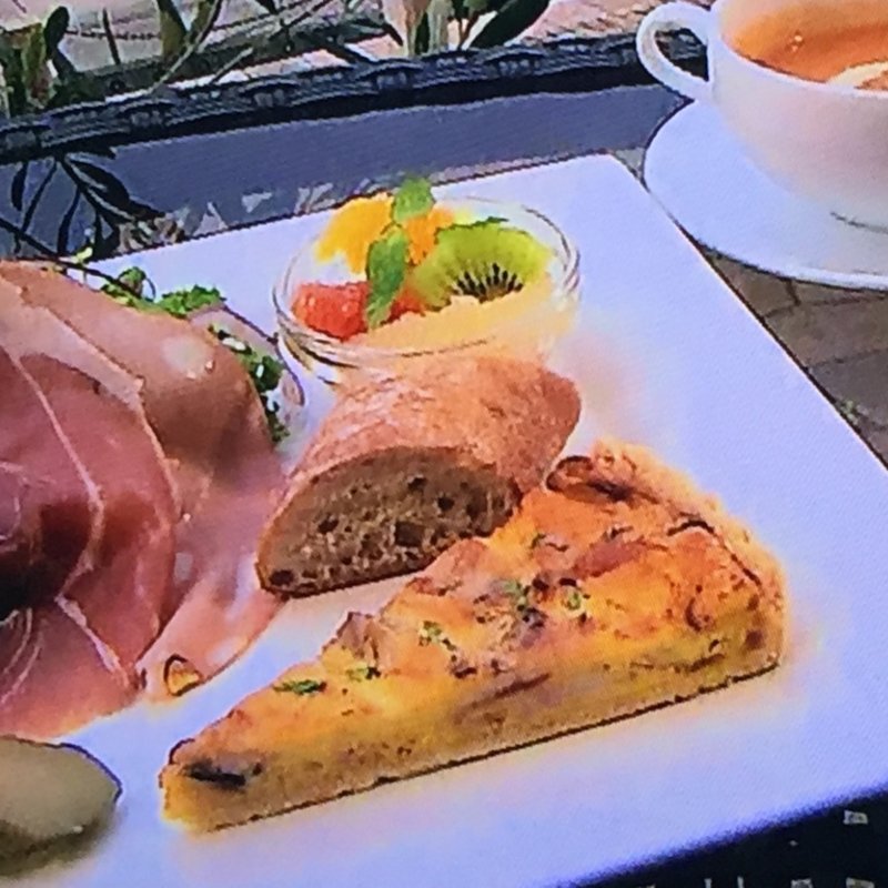 手作りキッシュとスープのセット(Mar Rosso マレロッソ)