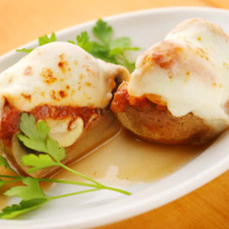 ジャンボマッシュルームのオーブン焼き(ビストロ オオカミ )