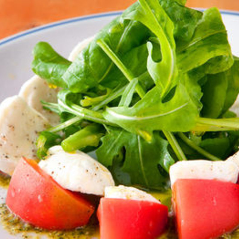 カプレーゼ(ビストロ オオカミ )