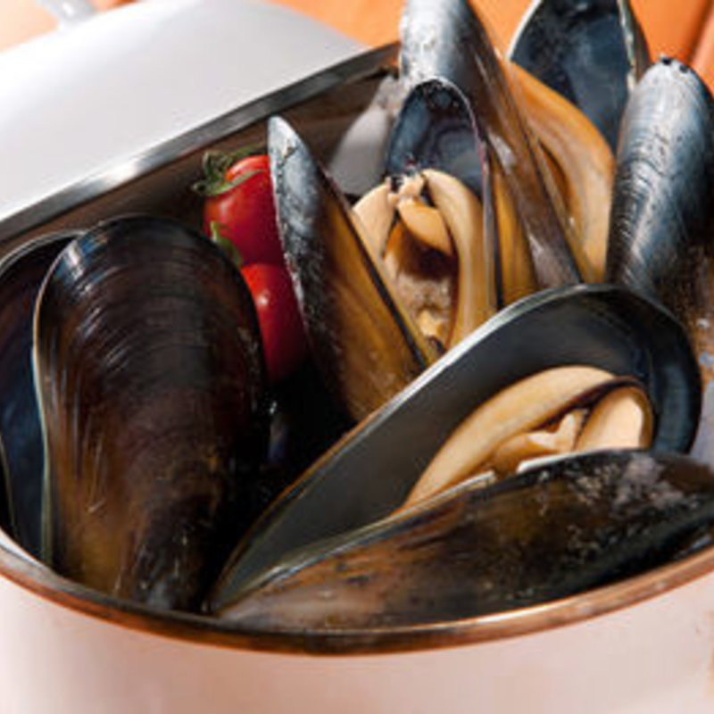 ムール貝の白ワイン蒸し(ビストロ オオカミ )