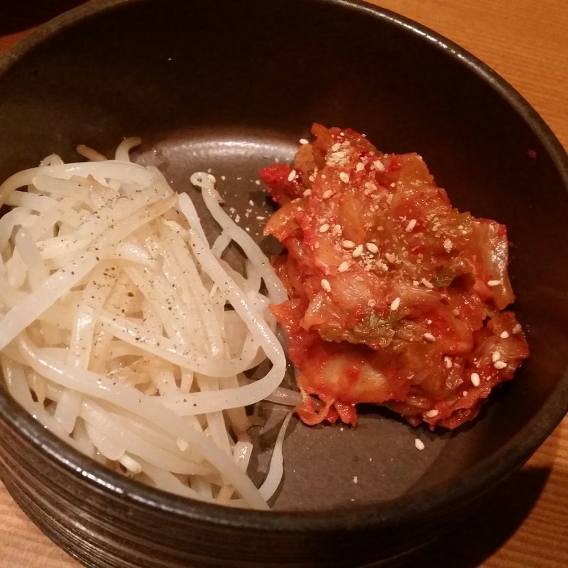 キムチとナムルの盛合わせ(博多もつ鍋 蟻月 恵比寿)
