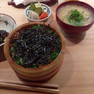 ひつむし(あなご)(たこつぼ )
