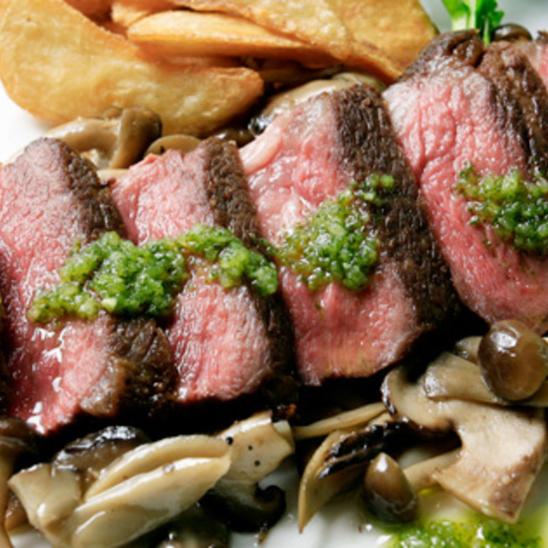 4種コショウの牛ハラミとマッシュルーム(P.C.M. パブ・カーディナル・マルノウチ)