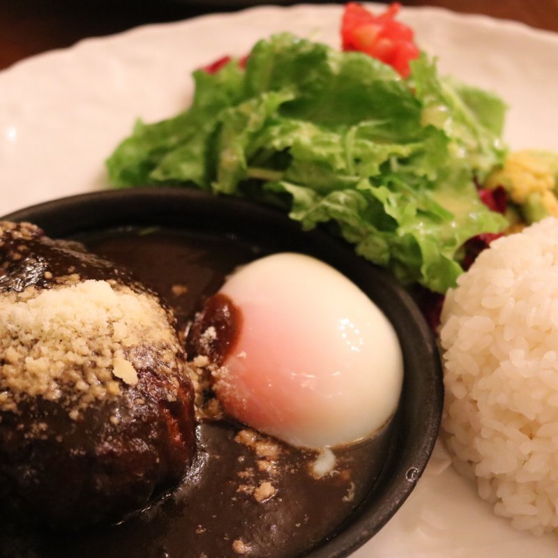 デミグラスソースもち豚の自家製ハンバーグ180g(ダパウロ （Bistro Bar Dapaulo）)