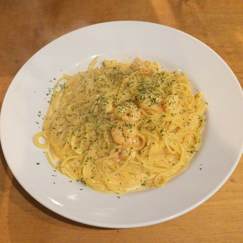 エビと小柱のウニクリームパスタ(みっきー食堂)