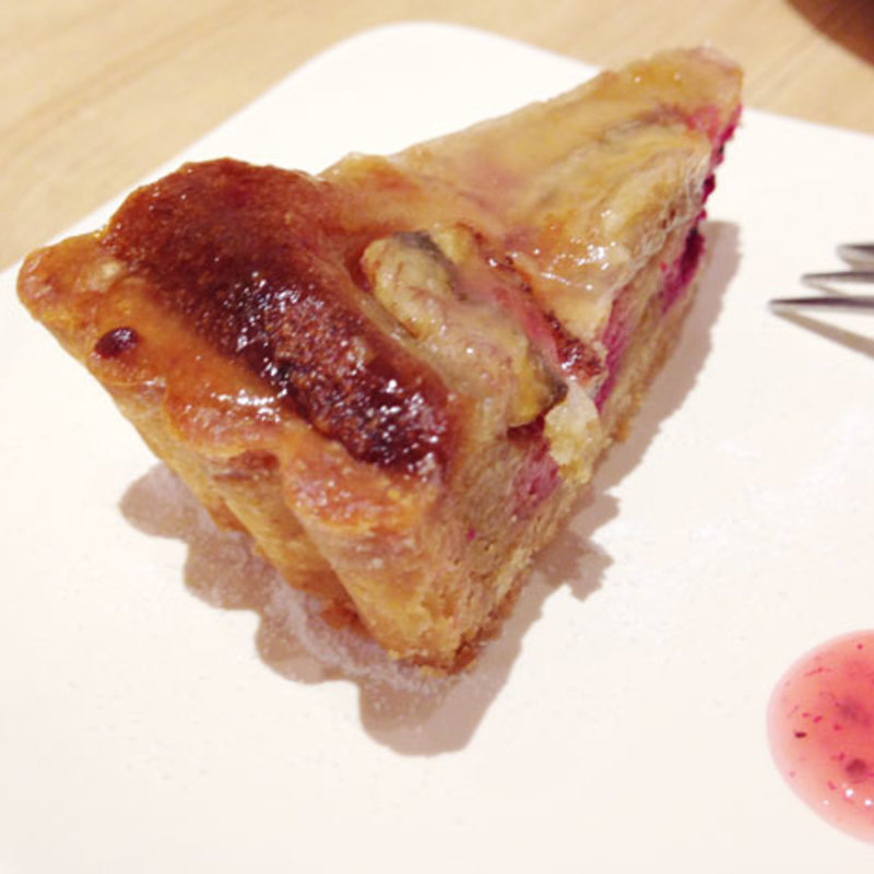 バナナとドラゴンフルーツのタルト(Natural Harmony Coa （ナチュラルハーモニー コア）)