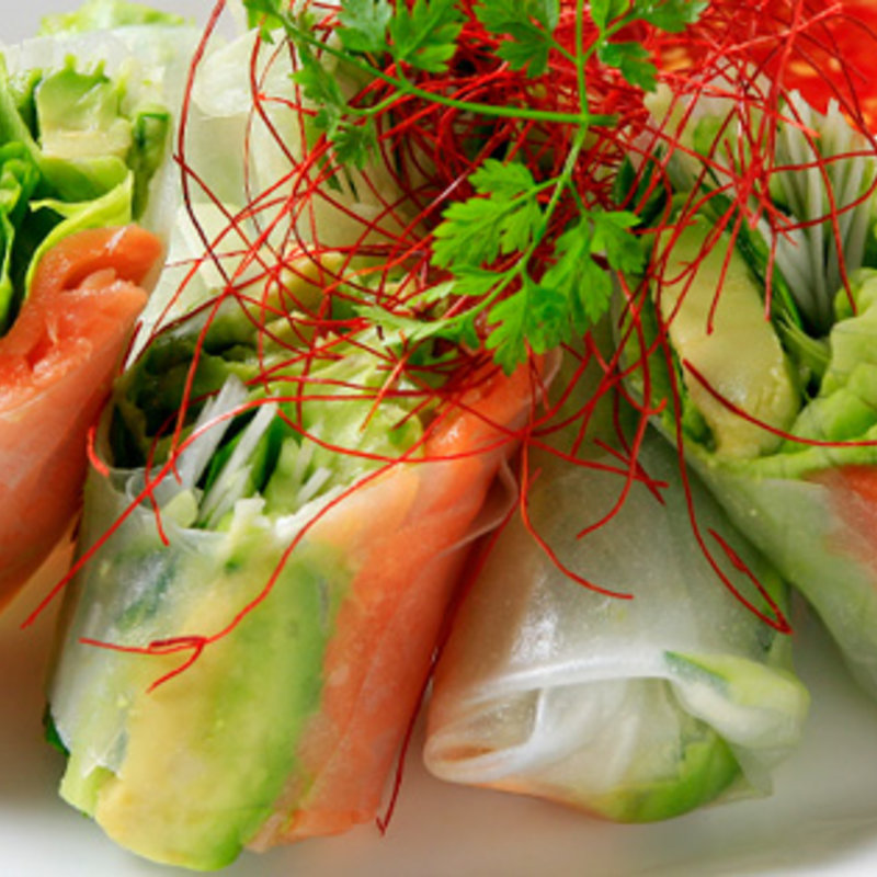 サーモン春巻き(P.C.M. パブ・カーディナル・マルノウチ)