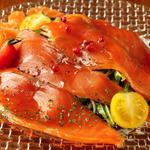 サーモンのカルパッチョ(Paddle Cafe foods & wine （Paddle Café）)