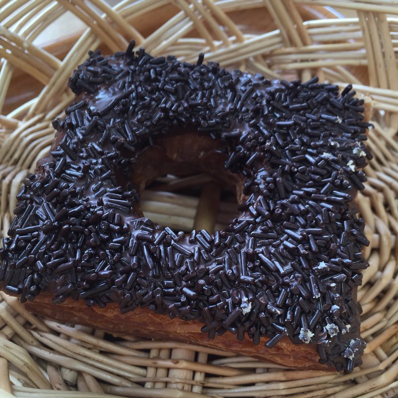 ディニッシュドーナツ(チョコチップ)(万代 五条西小路店)