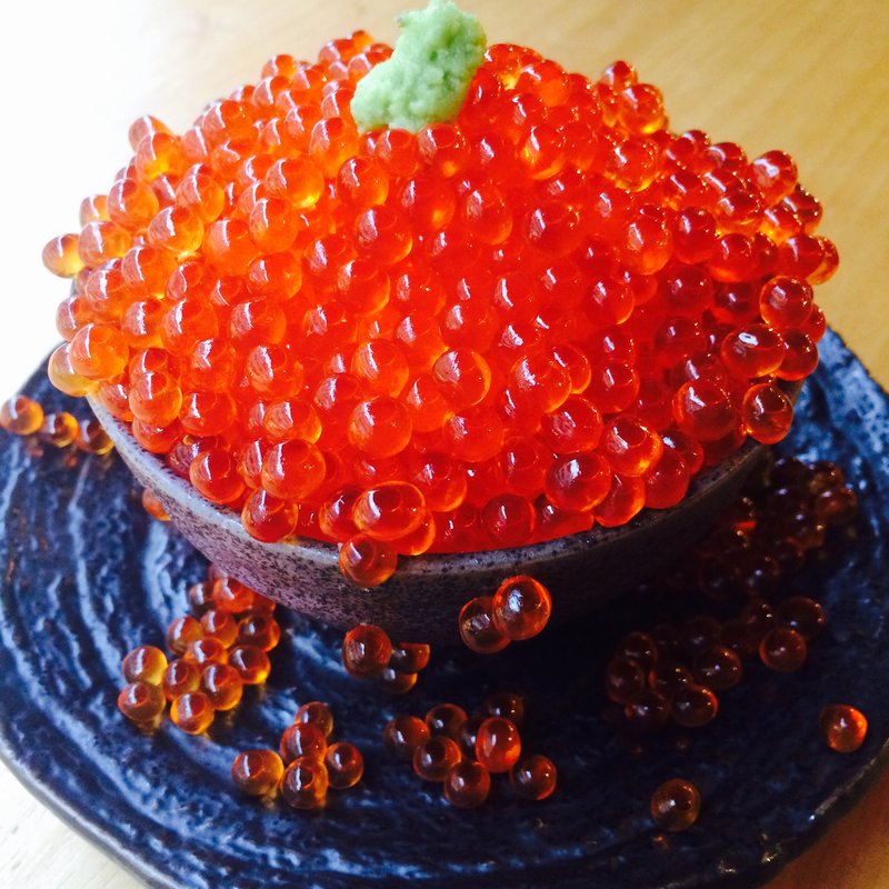 自家製 溢れるイクラ丼(和食バル ジャポン)