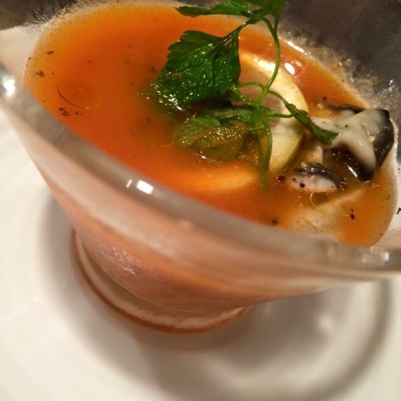 生牡蠣ガスパチョ仕立て(イタリアン SASUKE 京橋店)