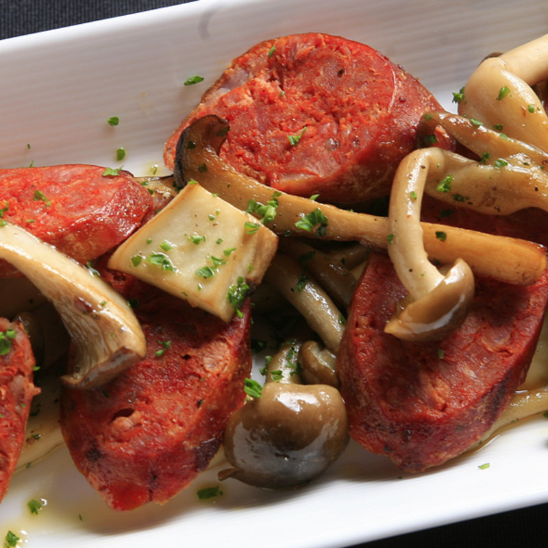 ソーセージとキノコのグリル(イル カルディナーレ 赤坂店)