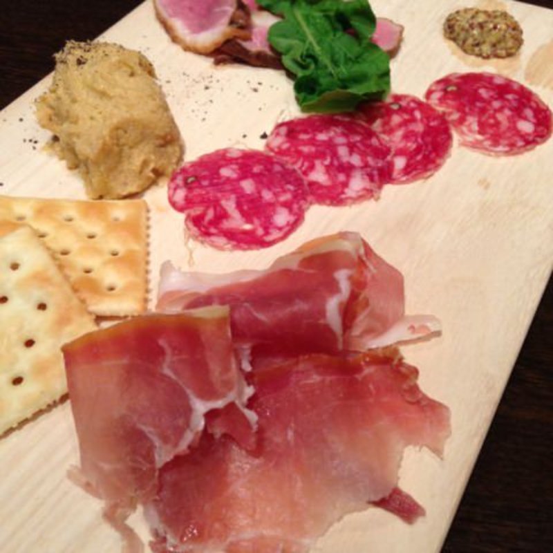 肉の盛り合わせ(ピッコロバンビーノ )