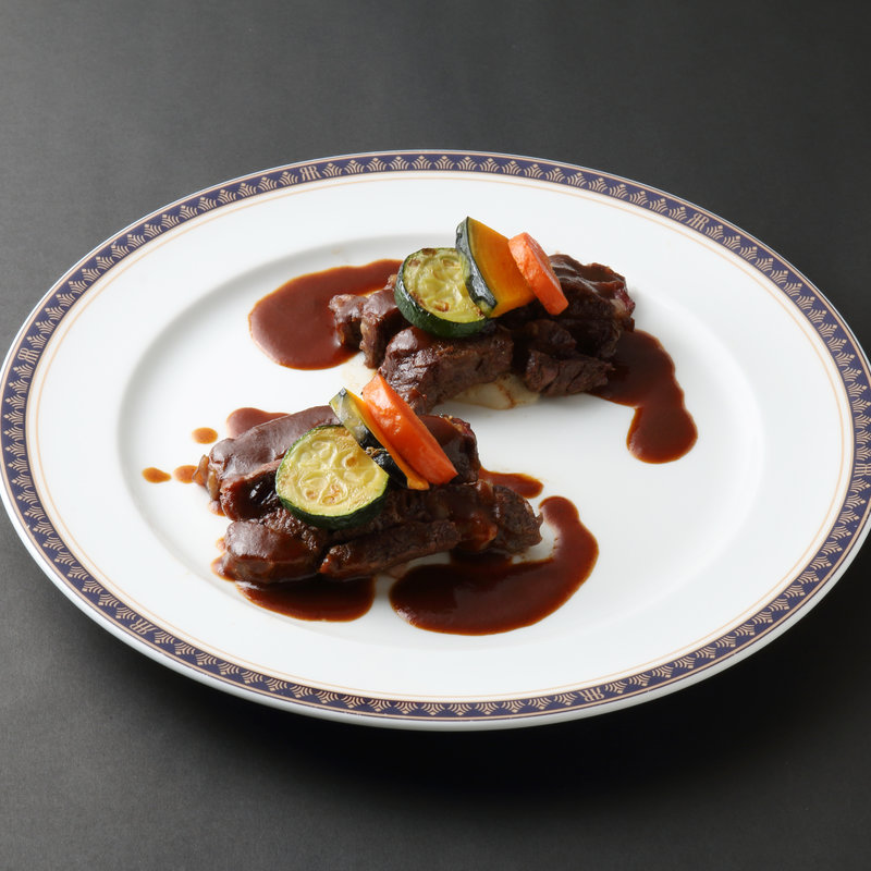 じっくり煮込んだビーフシチュー(プティヴェール)