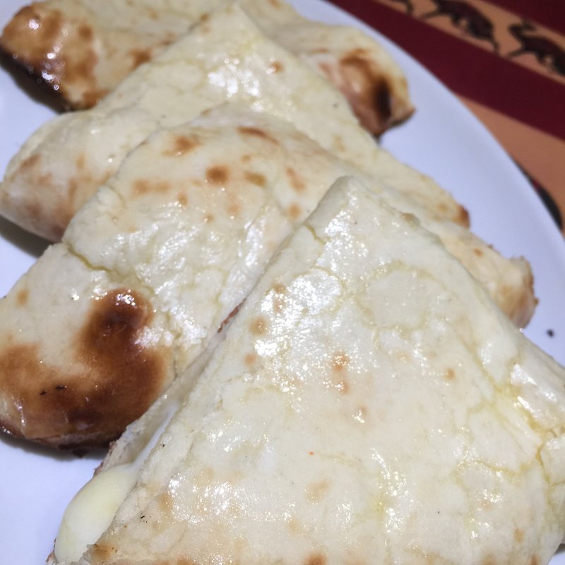 チーズナン(シブシャンカルインド料理城西店)