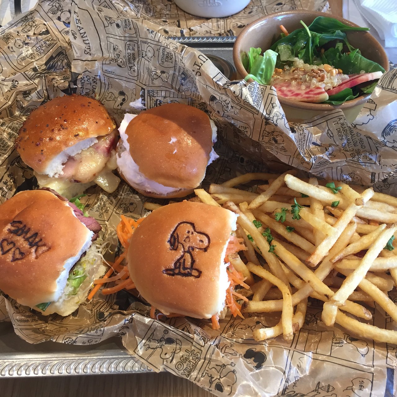 ザ・グースエッグス”スライダー(PEANUTS Cafe 中目黒)の口コミ一覧