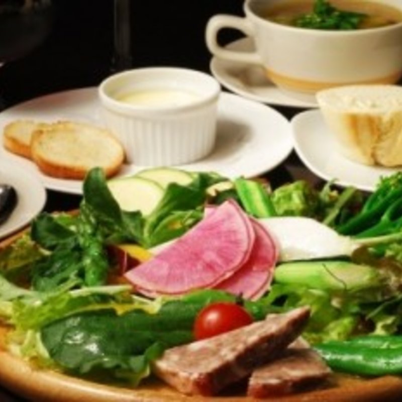 オーガニックサラダランチ(Bistro Wine Cafe ＨＥＡＲＴＨ　池袋1号店)