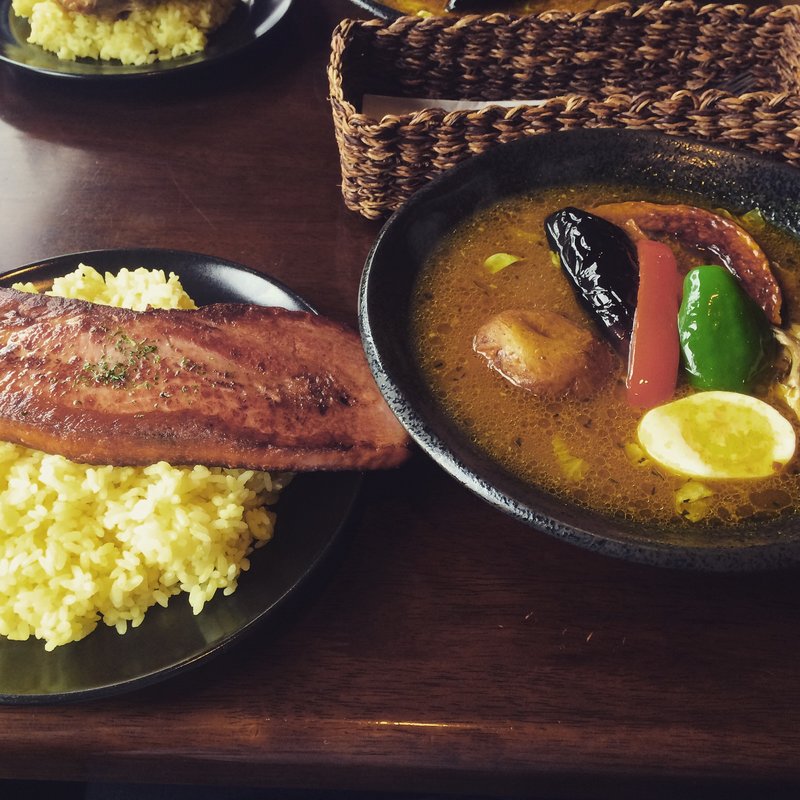 グリルドベーコンカレー(スープカレーハウス しっぽ)