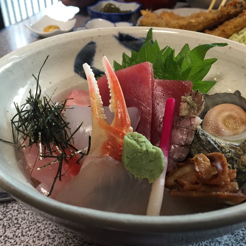海鮮丼(魚佐)